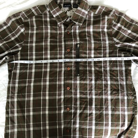 𝅺Helly Hansen Plaid Button Down Short Sleeve Shirt - Picture 8 of 12